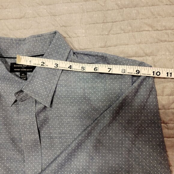 BANANA REPUBLIC SLIM WRINKLE-RESISTANT DRESS SHIRT - Picture 5 of 8